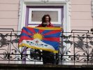 Tibetská vlajka na rožnovské knihovně